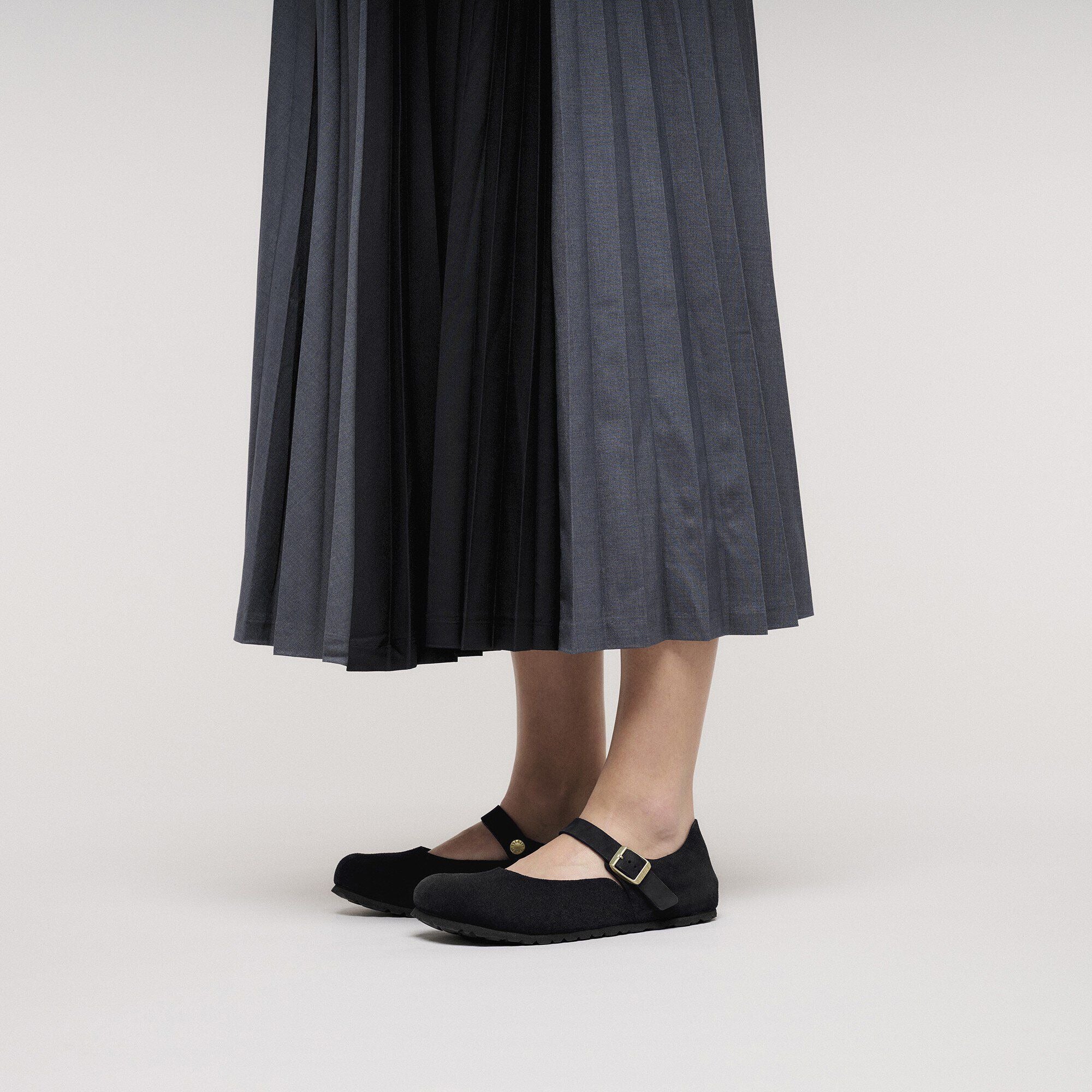 Mantova | Suede | Black - Image 3