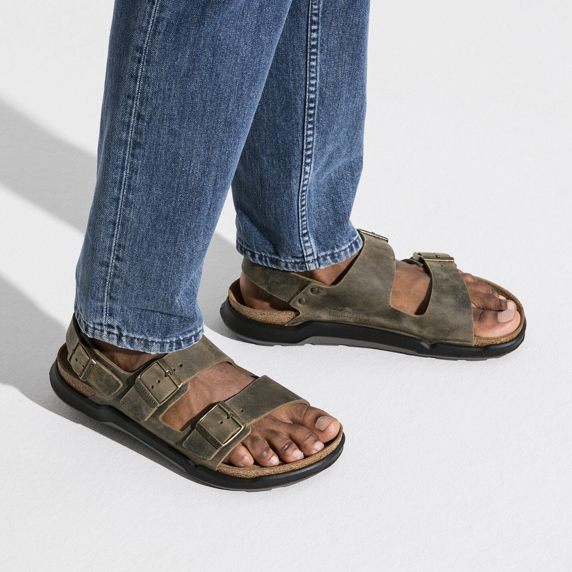 Milano Crosstown | Oiled Leather | Faded Khaki - Image 2