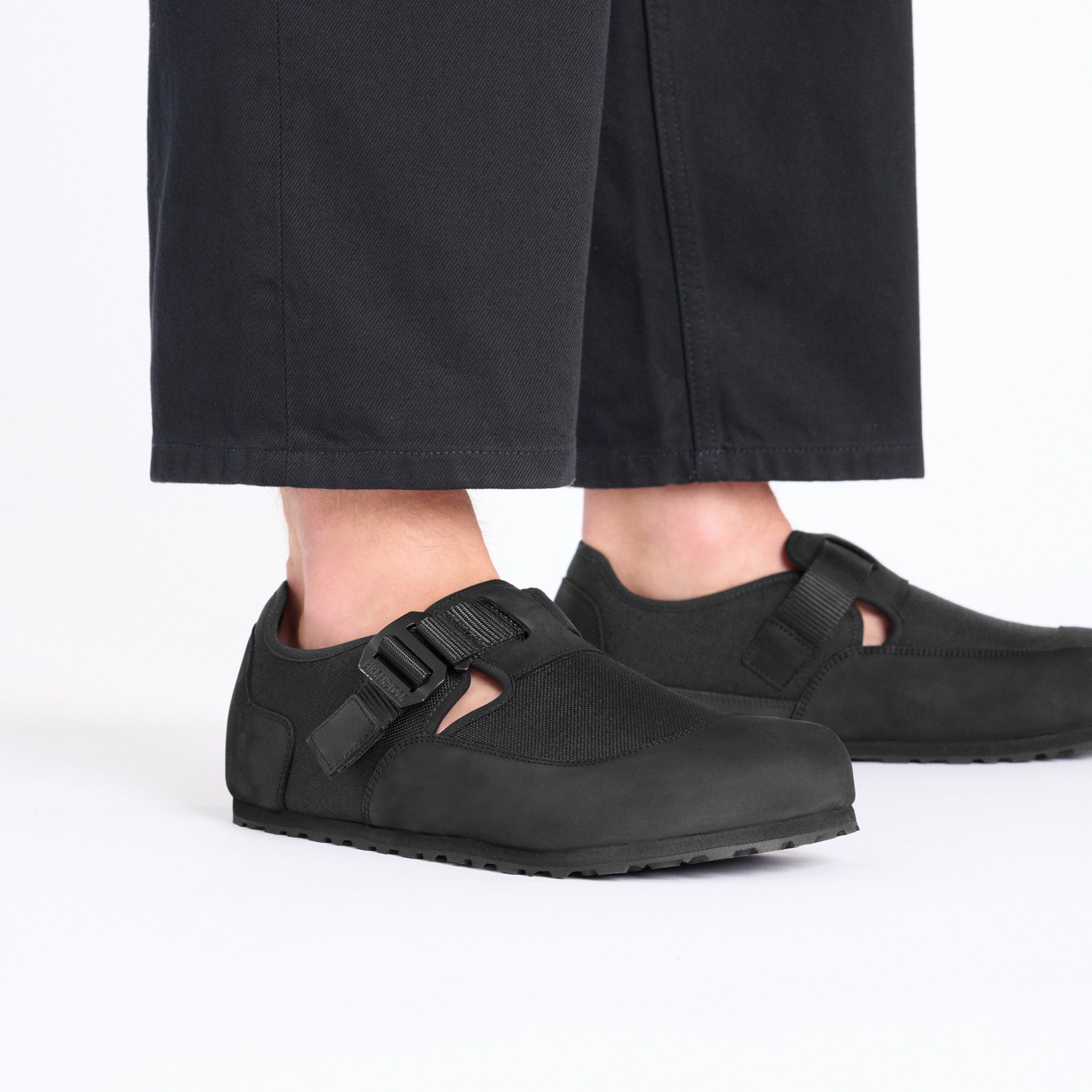 London Nova Black Textile/Nubuck Leather - Image 6